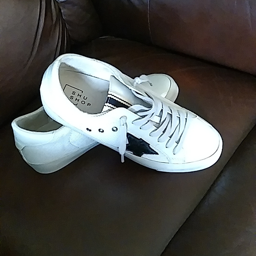Shushop shoes.  Brand new never worn.  GG dupe.